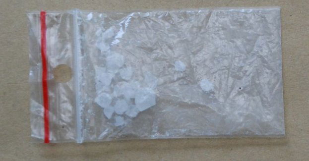 Zatrzymany kierujący z narkotykami i na zakazie sądowym