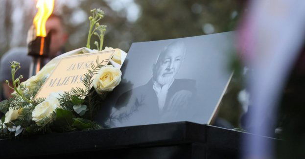 Janusz Majewski spoczął na Powązkach Wojskowych