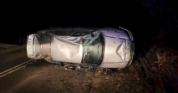 Pijany i bez uprawnień kierowca audi dachował w Dąbrowie