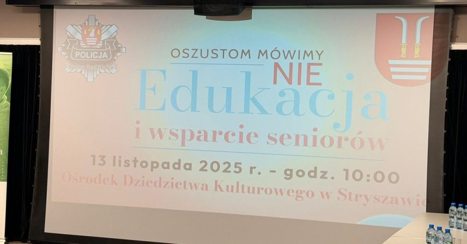 zdjęcie: Seniorzy uczą się jak nie dać się oszustom / fot. KMP w Suchej Beskidzkiej