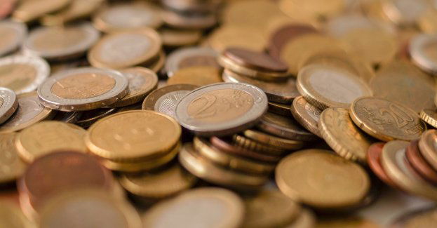 Nie tylko oszczędności, ale też i pożyczkę przekazał oszustom