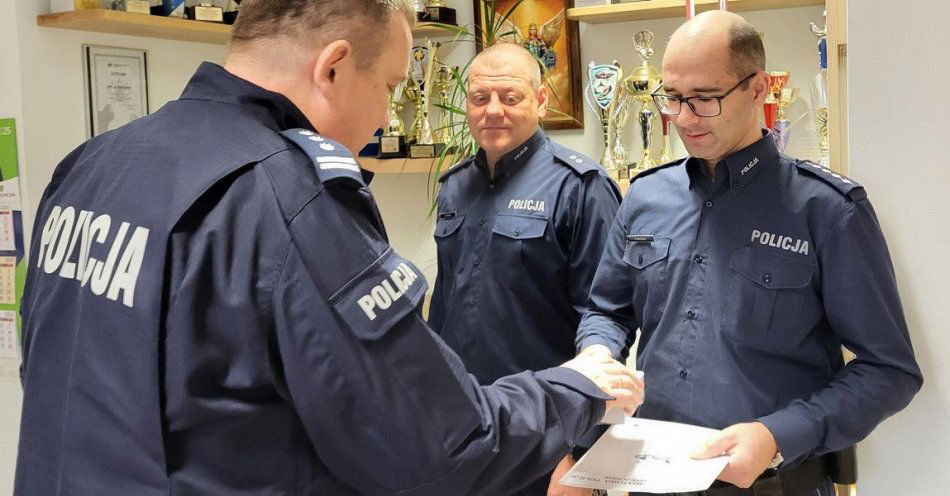 zdjęcie: 20 lat służby policjantów z Radziejowa uhonorowane / fot. KPP w Radziejowie