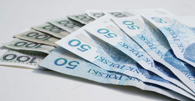 Dwie osoby zwróciły banknoty, które w piątek znalazły na ulicy