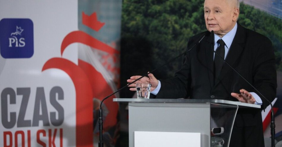 zdjęcie: Kaczyński: Polska potrzebuje sprawnego rządu, obecny jest niedołężny i nieprzygotowany do rządzenia / Łomża, 21.03.2026. Prezes PiS Jarosław Kaczyński podczas organizowanego przez Prawo i Sprawiedliwość wydarzenia „Myśląc Polska – Alternatywa 2.0: Infrastruktura: drogi-kolej-transport
