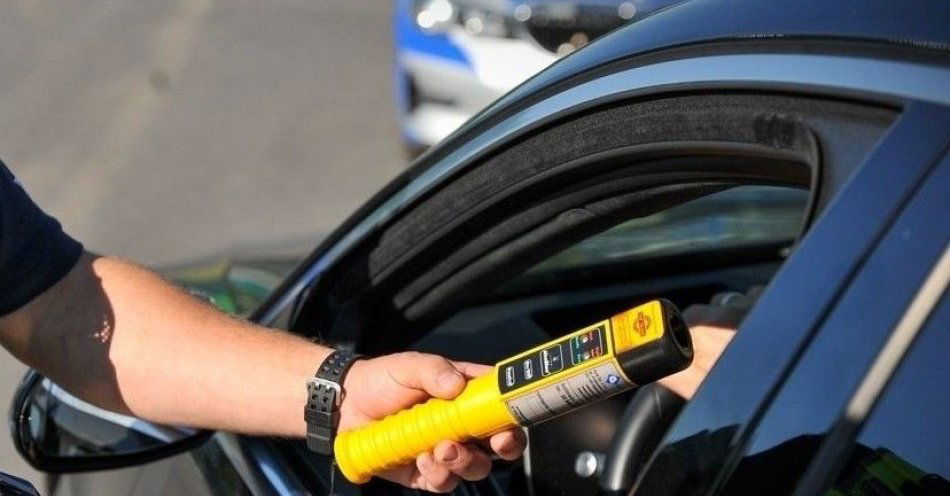 zdjęcie: Kierowca BMW zatrzymany z prawie dwoma promilami / fot. KPP w Pułtusku