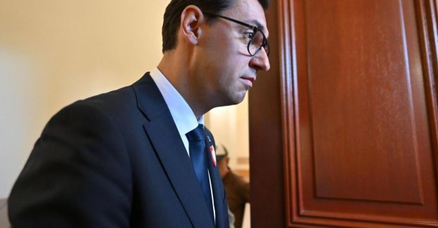 To afera korupcyjna, Frysztak: brutalna kampania