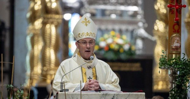 Prymas Polski: Zmartwychwstały przychodzi do świata jak źródło wody żywej