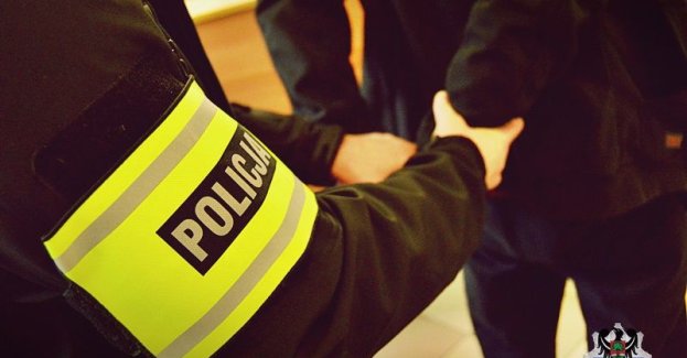 Podczas wczorajszej policyjnej akcji w ręce policjantów wpadło pięcioro poszukiwanych