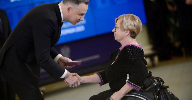Prezydent wręczył odznaczenia państwowe z okazji Międzynarodowego Dnia Osób z Niepełnosprawnościami