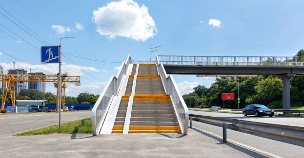 Kładka dla pieszych nad Zakopianką w Głogoczowie - otwarta