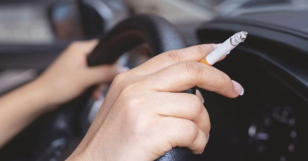 Miał w garażu i aucie ponad 25 tys. paczek nielegalnych papierosów