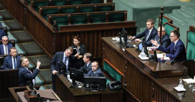 Sejm odrzucił wniosek o odroczenie obrad do środy