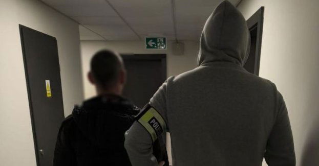 Zatrzymany 40-latek za płatności cudzą kartą