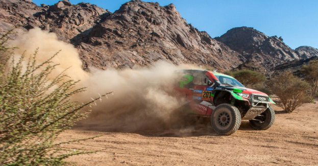 Rajd Dakar – Saudyjczyk Yazeed Al-Rajhi liderem wśród kierowców samochodów, Sanders wśród motocyklistów