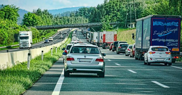 Do 12 kilometrów zmalał zator przed granicą z Niemcami (aktl.)