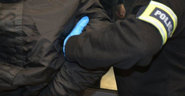 Poszukiwany zatrzymany przez policjantów na wolnym