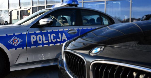 O 72 km/h za szybko i 5 000 zł mandatu. Wyprzedzanie karetki pogotowia na przejściu dla pieszych za 1 500 zł