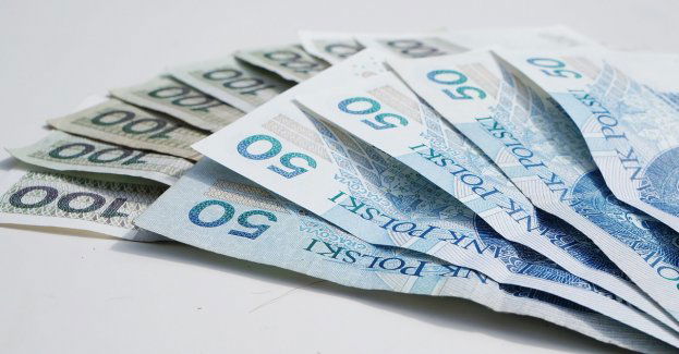 Wnuk uwierzył, że koresponduje z babcią, która prosi o pożyczkę - okazało się, że było to oszustwo