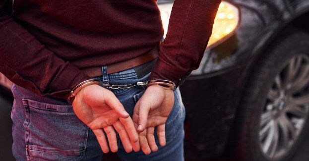 Przestępcy chcieli oszukać policjanta, trafili do aresztu