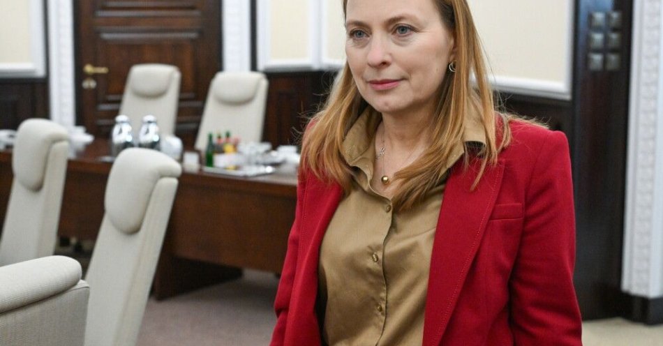 zdjęcie: Pełczyńska-Nałęcz: nikt Polski nie chce zabrać; realny wróg jest na wschodzie / Warszawa, 21.10.2025. Minister funduszy i polityki regionalnej Katarzyna Pełczyńska-Nałęcz podczas posiedzenia rządu w KPRM w Warszawie, 21 bm. Rada Ministrów zajmie się m.in. programem modernizacji służb.  (sko) PAP/Radek Pietruszka