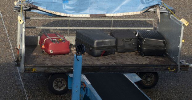 Ponad 107 kg surowego mięsa w walizkach pasażerów z Bliskiego Wschodu