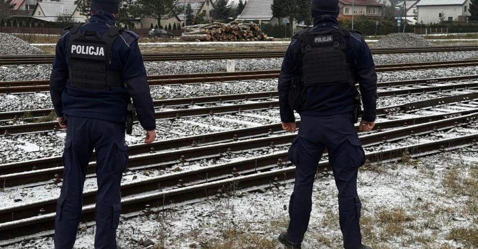 zdjęcie: Policja wzmacnia kontrole po sabotażach na torach / fot. KPP w Bytowie