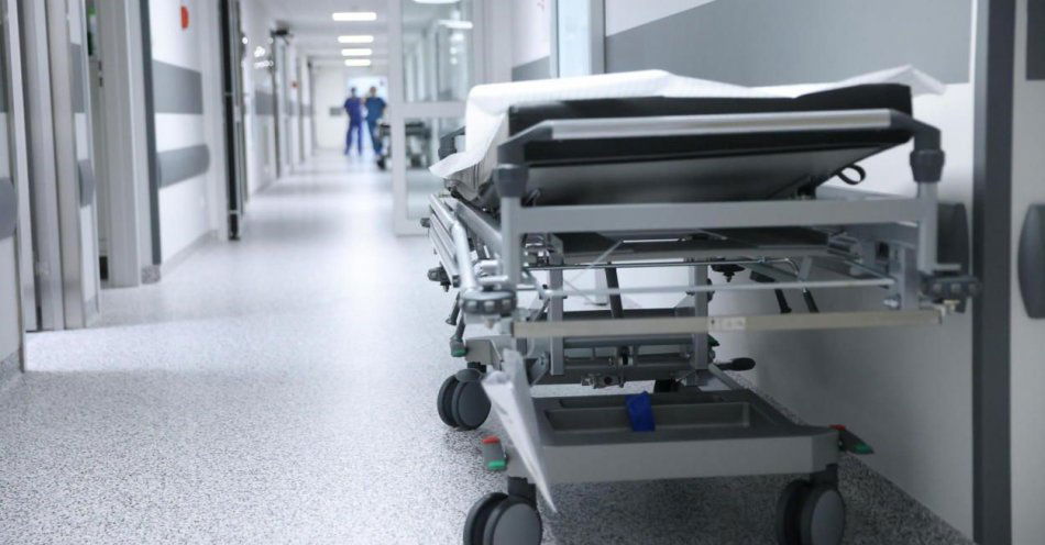 zdjęcie: Lekarze ze szpitala uniwersyteckiego wycięli pacjentce prawie 100-kilogramowego guza / fot. PAP