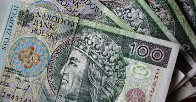 Zamaskowana kobieta napadła na bank w Puławach; trwają poszukiwania