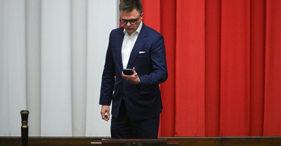 zdjęcie: Hołownia: w sytuacji „prywatyzacji” Polski 2050 przez jedną z frakcji opuszczę ugrupowanie / Warszawa, 21.01.2026. Poseł Polski 2050 Szymon Hołownia na sali plenarnej Sejmu, 21 bm. Posłowie zajmują się pierwszym czytaniem rządowego projektu ustawy o zmianie ustawy o Krajowej Radzie Sądownictwa oraz ustawy – Kodeks wyborczy. (aldg) PAP/Marcin Obara