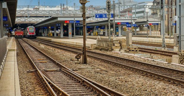 PKP PLK wymienią urządzenia sterowania ruchem na trasie z Krakowa w kierunku Warszawy