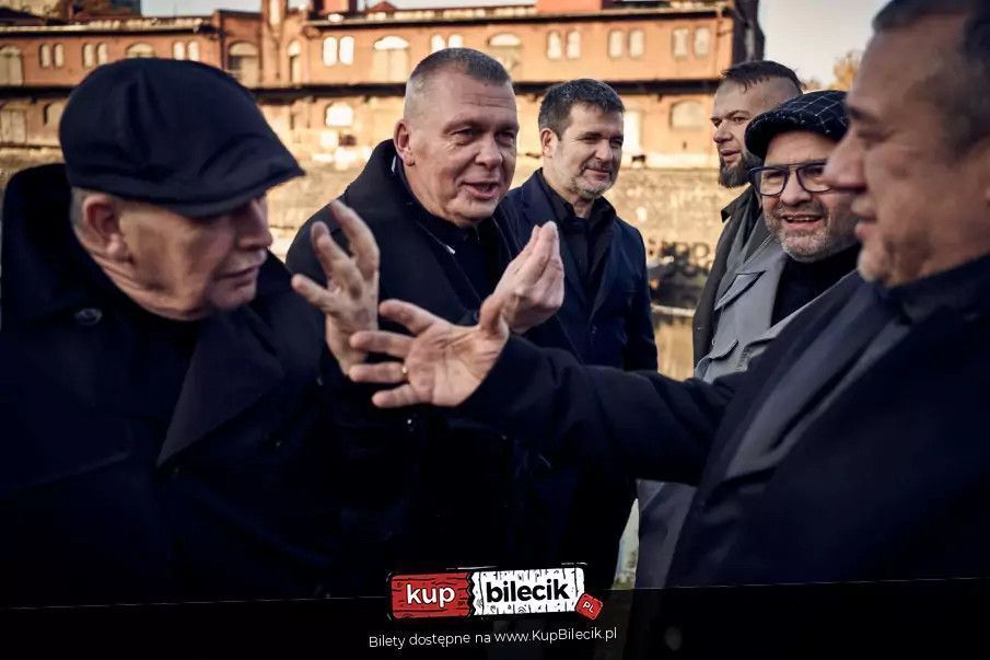 zdjęcie: KONCERT Zespołu Raz, Dwa, Trzy... dzieści pięć okrążeń wokół słońca / kupbilecik24.pl / KONCERT Zespołu Raz, Dwa, Trzy... dzieści pięć okrążeń wokół słońca