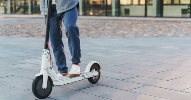 Policjanci ruchu drogowego biorą „pod lupę” użytkowników rowerów i hulajnóg, UTO oraz UWR