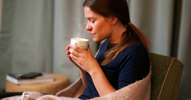 Prawie połowa pracujących mam nie rezygnuje z pracy nawet podczas choroby. Wśród powodów presja finansowa i brak wsparcia