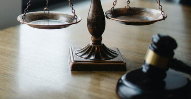 Zgłosił się jako sprawca kolizji – był poszukiwany