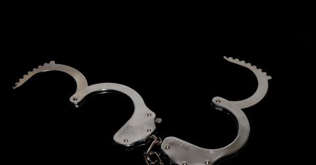 Cieszyńscy policjanci zatrzymali 20-letniego złodzieja
