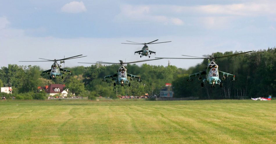 zdjęcie: Szef MSWiA Marcin Kierwiński podziękował szefowi MSW Czech za wsparcie po ataku rosyjskich dronów / v15896104