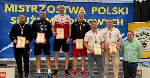 Mysłowicki dzielnicowy zdobył srebro i dwa brązy w badmintonie