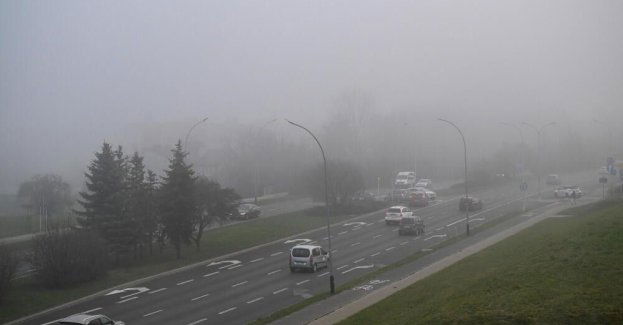 Pochmurny przedświąteczny poniedziałek, lokalnie gęste mgły