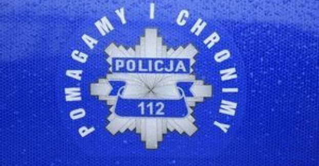 Policjanci uratowali mężczyznę przy moście w Przemyślu