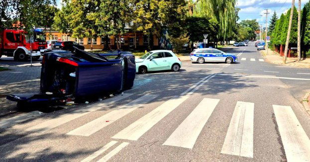 Skrzyżowanie ulic Niepodległości oraz Zwolińskiego-groźnie wyglądające zdarzenie