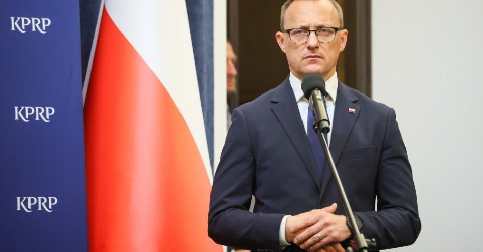 zdjęcie: Rzecznik prezydenta: 5 grudnia w Pałacu Prezydenckim odbędzie się szczyt medyczny / Warszawa, 25.08.2025. Rzecznik prezydenta RP Rafał Leśkiewicz podczas konferencji prasowej w Pałacu Prezydenckim w Warszawie, 25 bm. Prezydent poinformował o zawetowaniu ustawy o krajowym kodeksie skarbowym oraz o podpisaniu dwóch kolejnych nowelizacji Karty Nauczyciela. (amb) PAP/Leszek Szymański