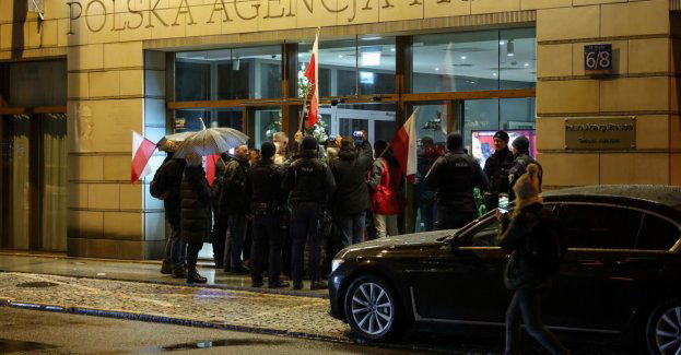 W siedzibie PAP posłowie PiS kontynuują interwencję poselską