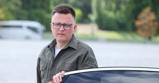 Prokuratura bada autentyczność podpisów Hołowni w sprawie Collegium Humanum