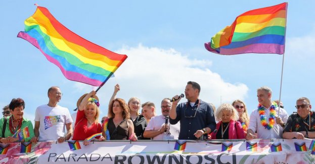 Parada Równości ruszyła ulicami Warszawy