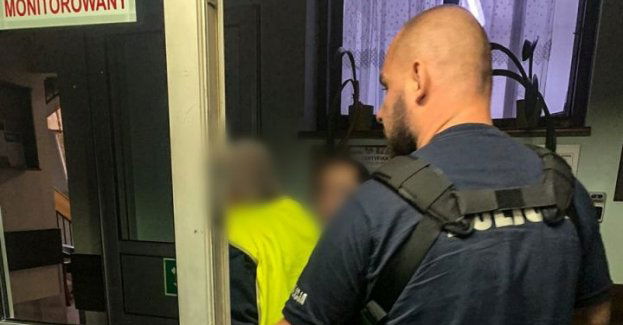 Policjanci ze Szczecina pomogli 78-letniemu pensjonariuszowi z Białowieży