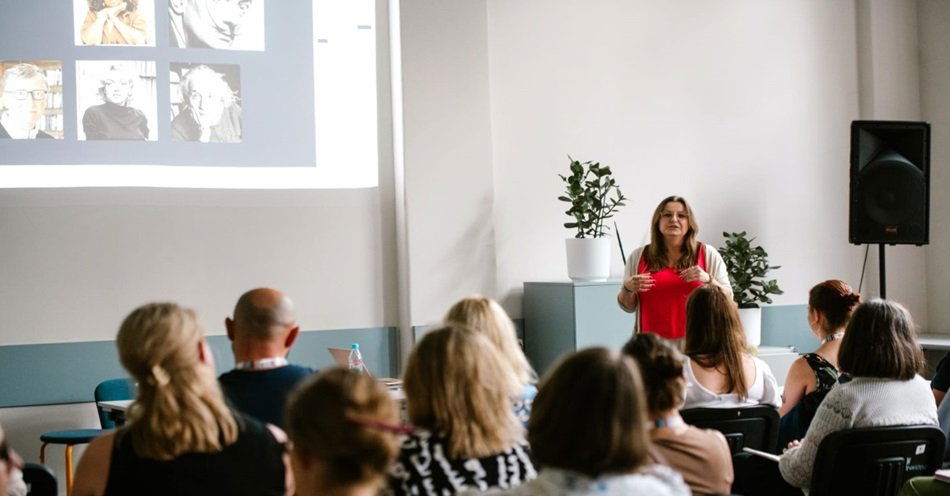 zdjęcie: Fundacja Teach for Poland i EY GDS Poland współpracują, aby podnieść prestiż zawodu nauczyciela / fot. EY GDS