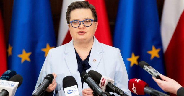 Podwyżki dla nauczycieli są już wypłacane; będą do połowy marca