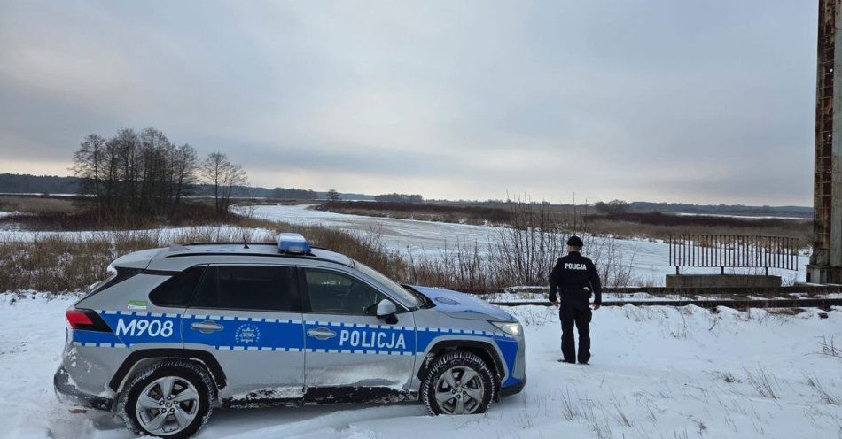 zdjęcie: Niebezpieczny lód na akwenach. Policja ostrzega / fot. KPP Mońki