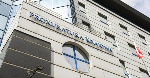 Raport oraz 41 zawiadomień ws. podkomisji smoleńskiej złożone w PK