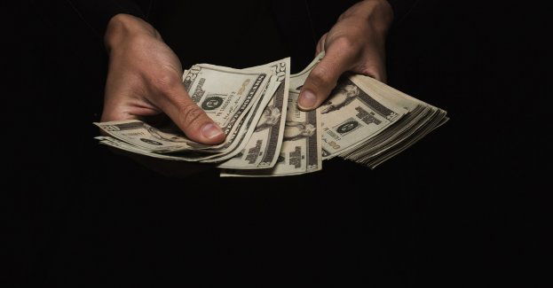 Ukrainka przewoziła przez granicę ponad 59 tys. dolarów amerykańskich